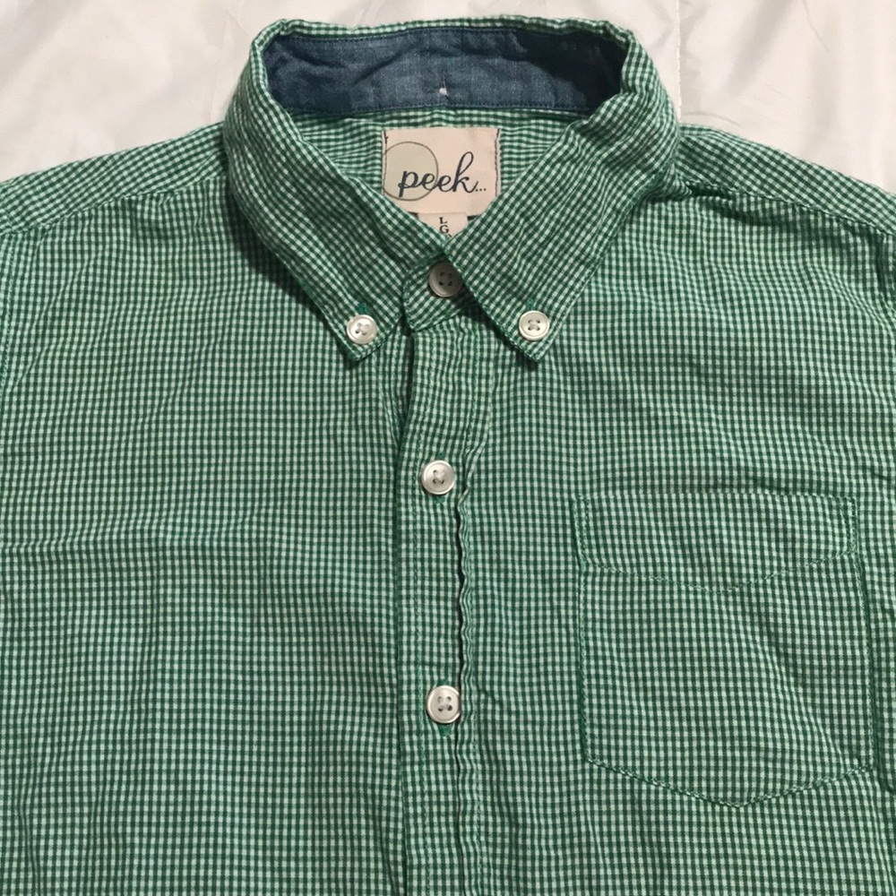 Peek Button Down